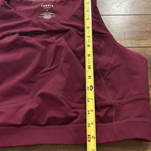 Torrid Burgundy Keyhole Sports Bra Size 3X - Picture 7 of 8